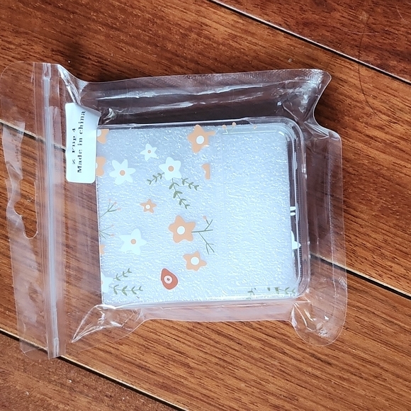 New! Sweet Floral Samsung Galazy Z Flip 4 Phone Case - Picture 2 of 8
